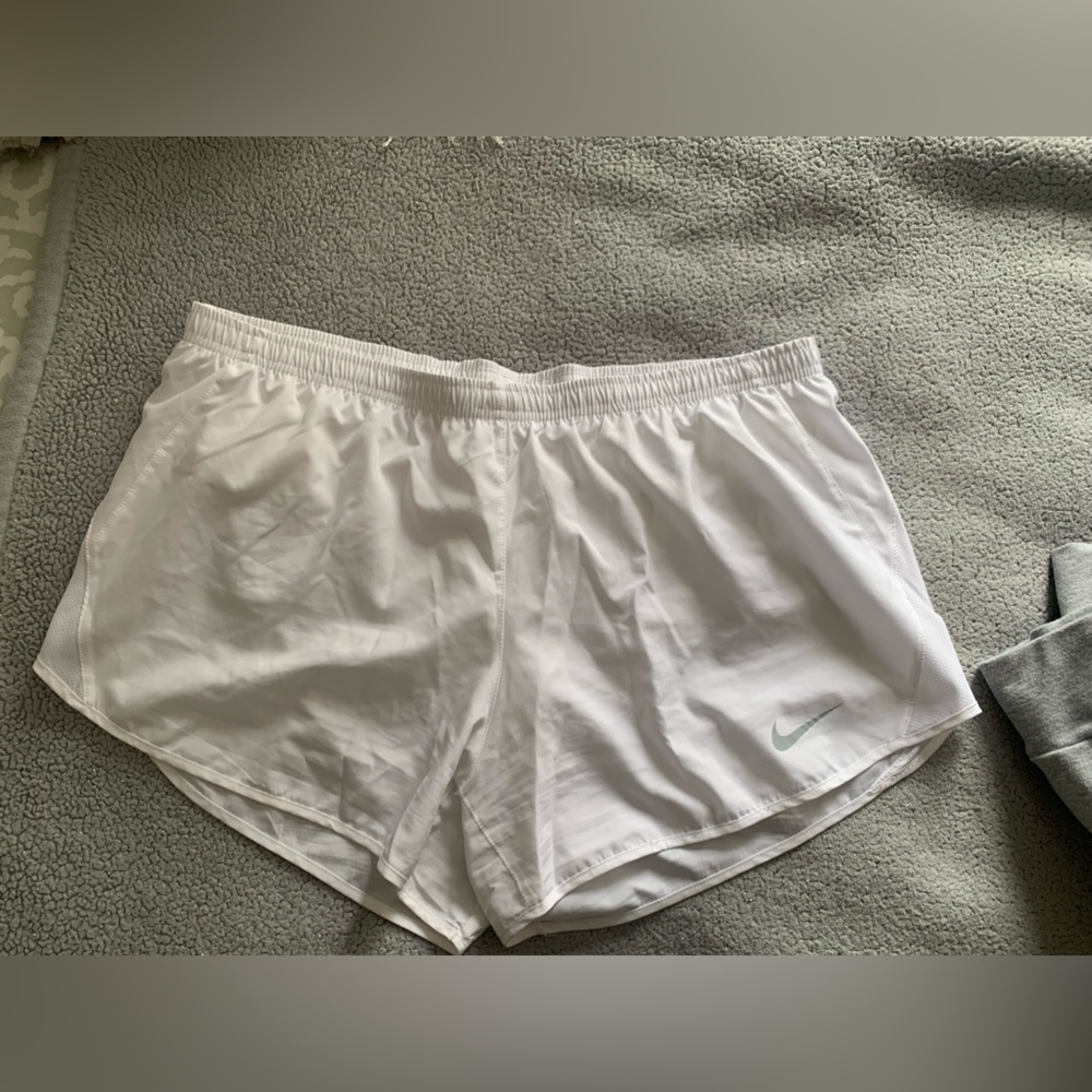White Nike dry-fit shorts size L